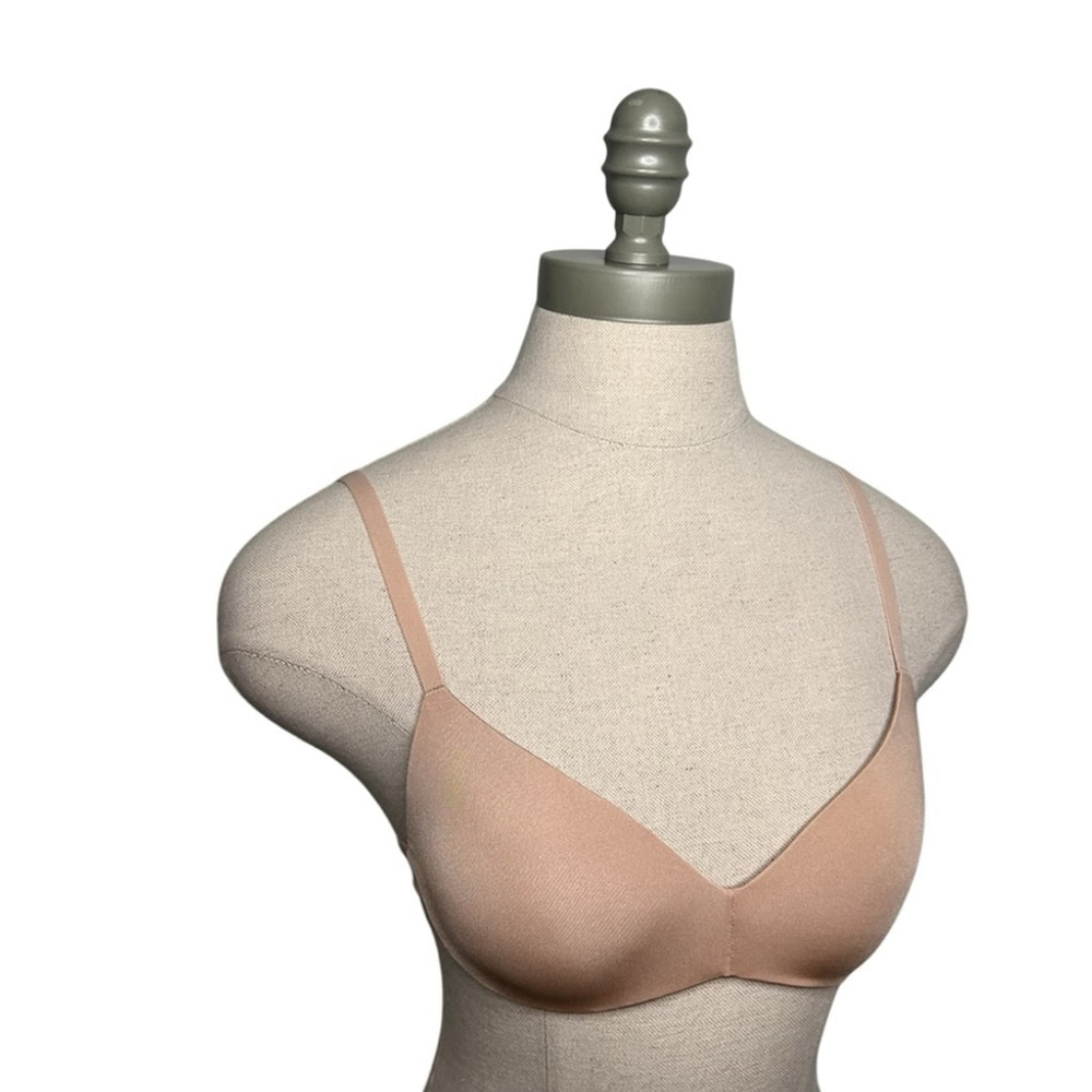 Skims Kim K Wireless Form PUSH-UP PLUNGE BRA in Mica Light Beige 34C - Picture 3 of 10